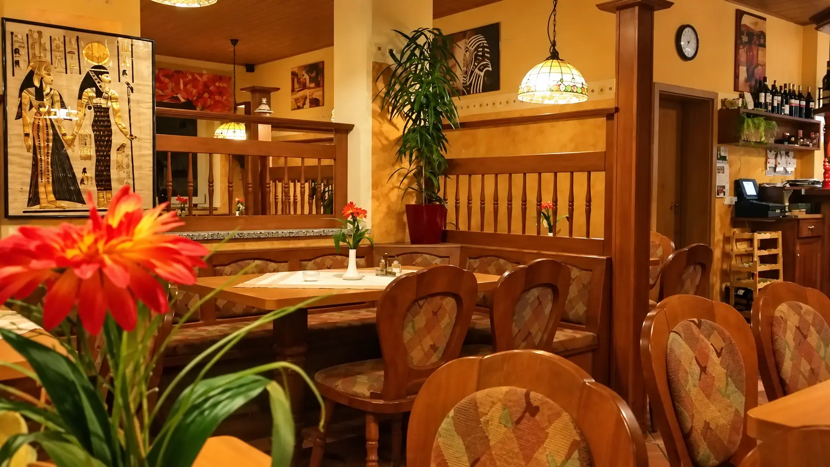 Gemütlicher Gastraum bei Da Peppino